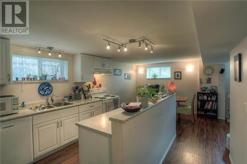 755-759 Francis Avenue, Kelowna, BC - Indoor Photo Showing Kitchen With Double Sink