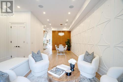 44 Waverley Road, Toronto (The Beaches), ON - Indoor Photo Showing Living Room