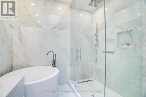 44 Waverley Road, Toronto (The Beaches), ON - Indoor Photo Showing Bathroom