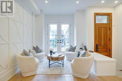 44 Waverley Road, Toronto (The Beaches), ON - Indoor Photo Showing Living Room