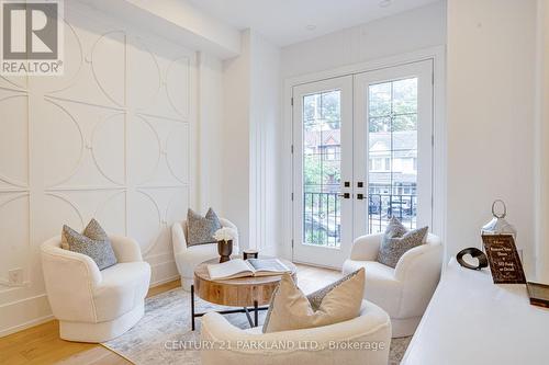 44 Waverley Road, Toronto (The Beaches), ON - Indoor Photo Showing Living Room