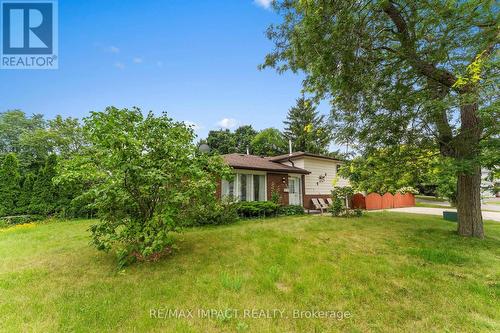 715 Greenoch Court, Oshawa (Mclaughlin), ON - Outdoor