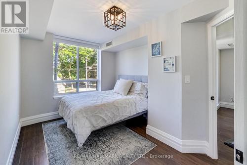 220 - 1733 Queen Street E, Toronto (The Beaches), ON - Indoor Photo Showing Bedroom