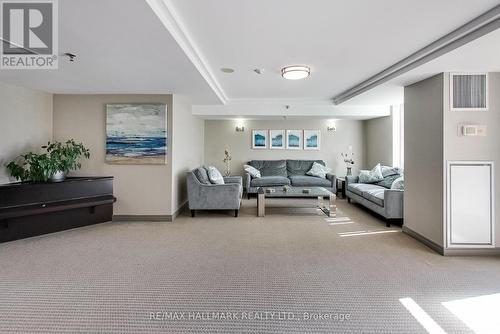 220 - 1733 Queen Street E, Toronto (The Beaches), ON - Indoor