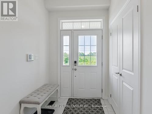 2240 Grainger Loop, Innisfil, ON - Indoor Photo Showing Other Room