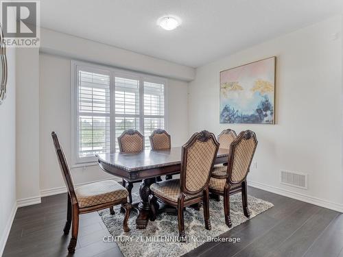 2240 Grainger Loop, Innisfil, ON - Indoor Photo Showing Dining Room