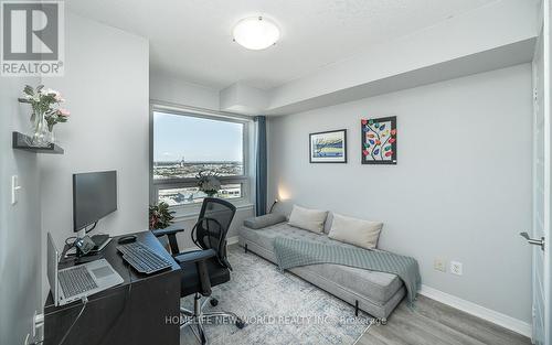 1910 - 215 Queen Street E, Brampton, ON - Indoor