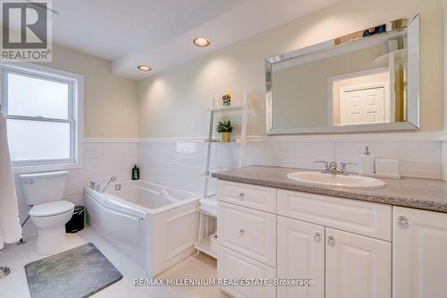 22648 Grey Rd 16 Road, Chatsworth, ON - Indoor Photo Showing Bathroom