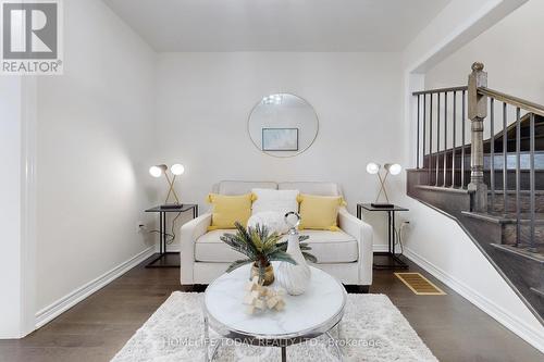 6 Callon Drive, Hamilton (Ancaster), ON - Indoor Photo Showing Living Room