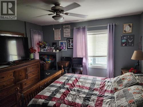 927 Highway 17, Greater Sudbury, ON - Indoor Photo Showing Bedroom