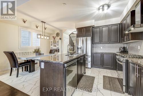 115 Vanilla Trail, Thorold, ON - Indoor Photo Showing Kitchen With Upgraded Kitchen