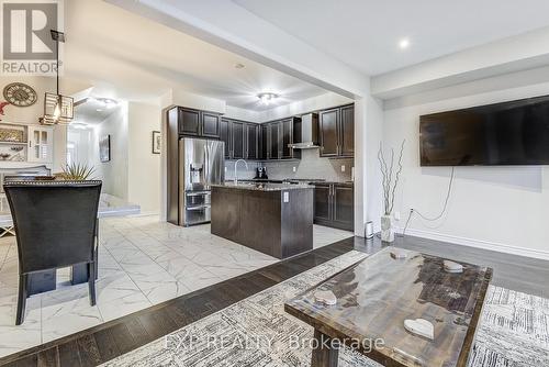 115 Vanilla Trail, Thorold, ON - Indoor Photo Showing Kitchen