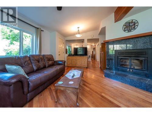 6333 Simpson Road, Summerland, BC - Indoor Photo Showing Living Room With Fireplace