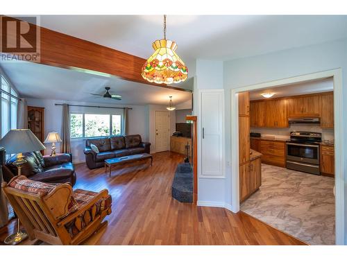 6333 Simpson Road, Summerland, BC - Indoor