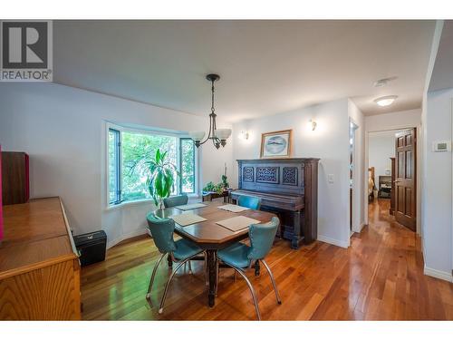 6333 Simpson Road, Summerland, BC - Indoor Photo Showing Dining Room