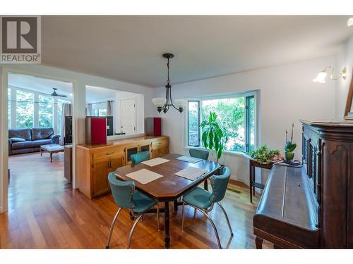 6333 Simpson Road, Summerland, BC - Indoor Photo Showing Dining Room