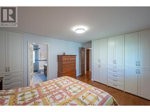 6333 Simpson Road, Summerland, BC - Indoor Photo Showing Bedroom