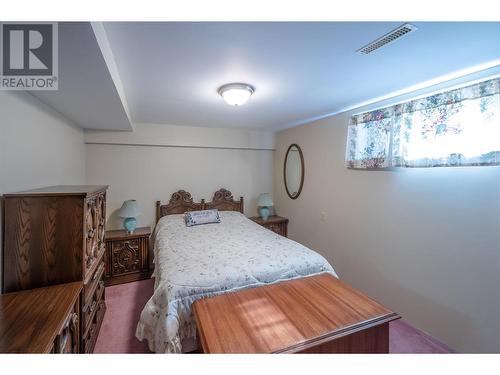 6333 Simpson Road, Summerland, BC - Indoor Photo Showing Bedroom