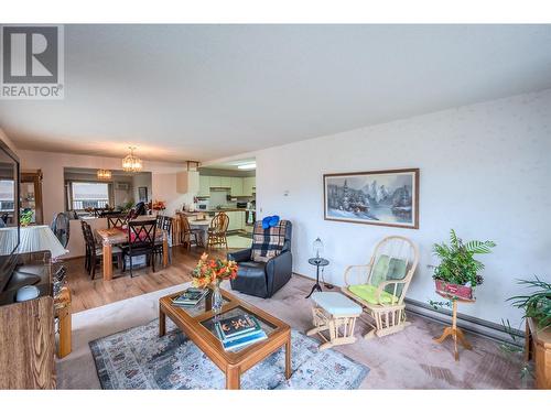 84 Van Horne Street Unit# 204, Penticton, BC - Indoor Photo Showing Living Room