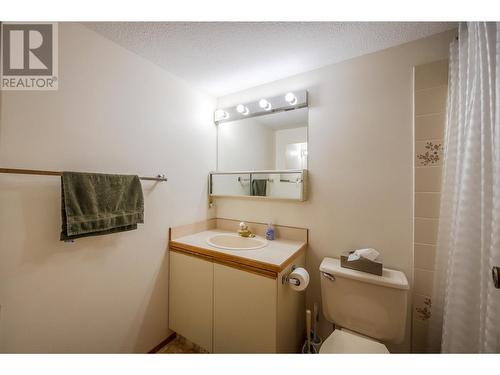 84 Van Horne Street Unit# 204, Penticton, BC - Indoor Photo Showing Bathroom