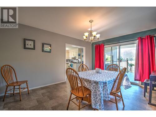 553 Salmon River Road, Salmon Arm, BC - Indoor Photo Showing Dining Room