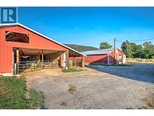 553 Salmon River Road, Salmon Arm, BC - Outdoor With Deck Patio Veranda