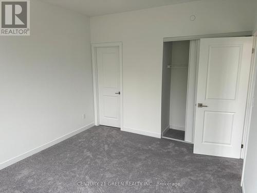 15 - 4045 Hickory Drive, Mississauga, ON - Indoor Photo Showing Other Room