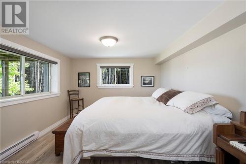 3rd Bedroom - 230 Wiles Lane, Eugenia, ON - Indoor Photo Showing Bedroom