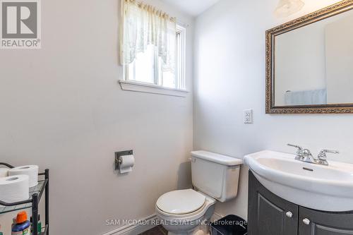 2859 Constable Road, Mississauga (Clarkson), ON - Indoor Photo Showing Bathroom