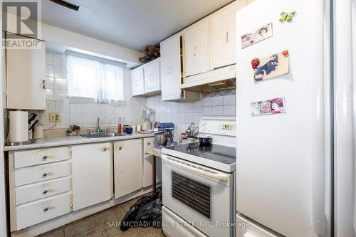 2859 Constable Road, Mississauga (Clarkson), ON - Indoor Photo Showing Kitchen