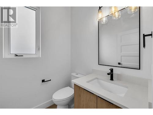 975 Cawston Avenue Lot# 2, Kelowna, BC - Indoor Photo Showing Bathroom