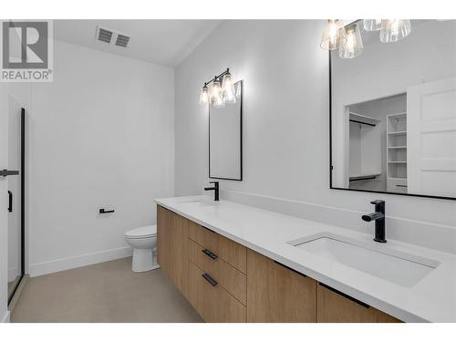 975 Cawston Avenue Lot# 2, Kelowna, BC - Indoor Photo Showing Bathroom