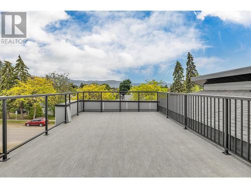 975 Cawston Avenue Lot# 2, Kelowna, BC - Outdoor