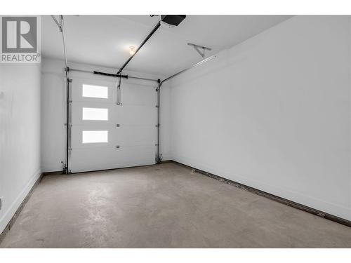 975 Cawston Avenue Lot# 2, Kelowna, BC - Indoor Photo Showing Garage