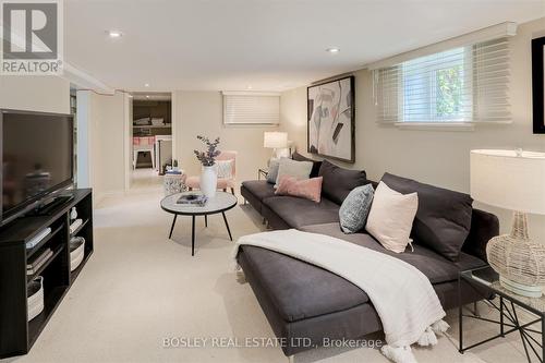 335 Woodbine Avenue, Toronto (The Beaches), ON - Indoor Photo Showing Living Room