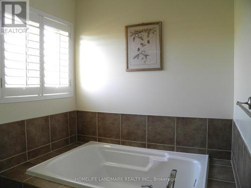 58 Gannett Drive, Richmond Hill (Jefferson), ON - Indoor Photo Showing Bathroom