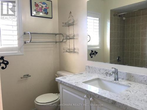 58 Gannett Drive, Richmond Hill (Jefferson), ON - Indoor Photo Showing Bathroom