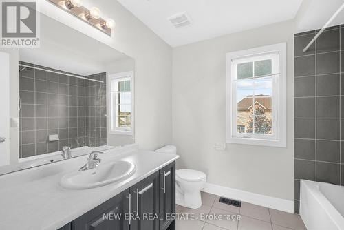 1376 Sheldon Street, Innisfil (Alcona), ON - Indoor Photo Showing Bathroom