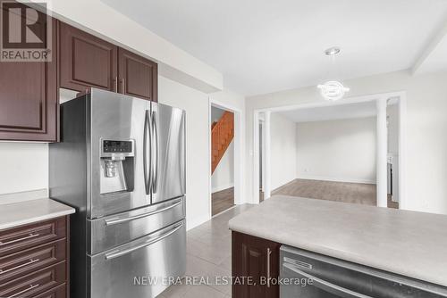 1376 Sheldon Street, Innisfil, ON - Indoor Photo Showing Kitchen