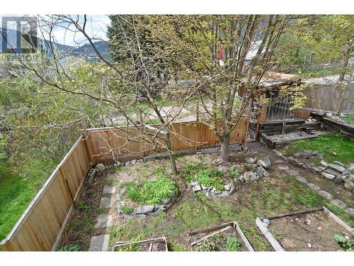 413 Sixth  Street, Nelson, BC - Outdoor