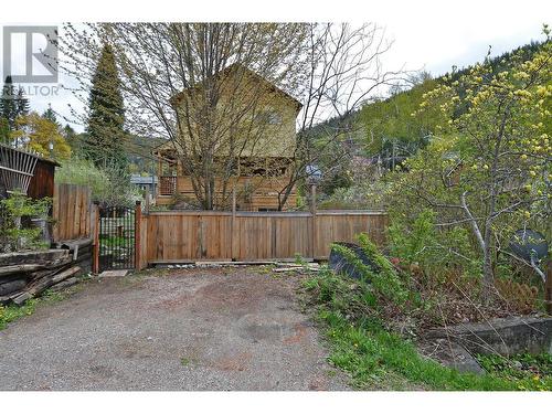 413 Sixth  Street, Nelson, BC - Outdoor