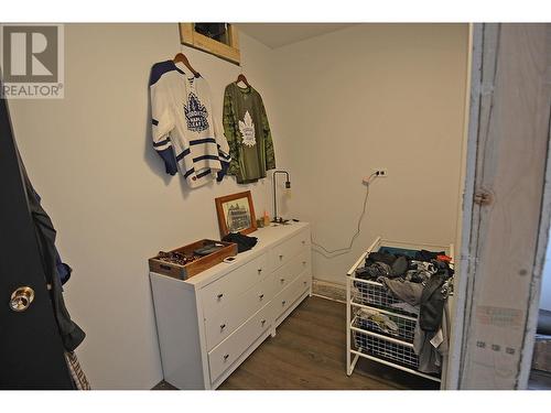 413 Sixth  Street, Nelson, BC - Indoor Photo Showing Other Room