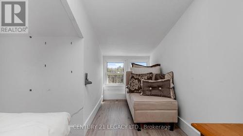 2842 Forks Of The Credit Road, Caledon, ON - Indoor Photo Showing Bedroom