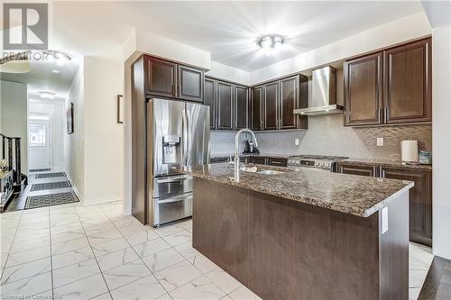 115 Vanilla Trail, Thorold, ON - Indoor Photo Showing Kitchen With Upgraded Kitchen