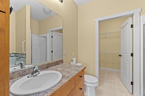 13-2751 15 Avenue, Salmon Arm, BC - Indoor Photo Showing Bathroom