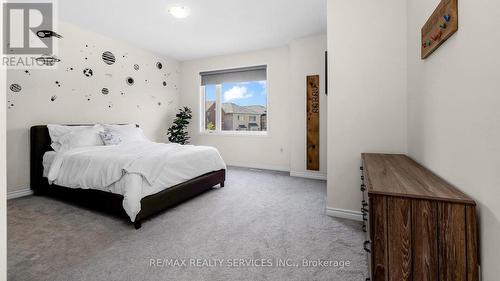 17 Herrick Drive N, Brampton (Northwest Brampton), ON - Indoor Photo Showing Bedroom