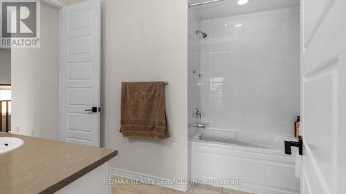 17 Herrick Drive N, Brampton, ON - Indoor Photo Showing Bathroom