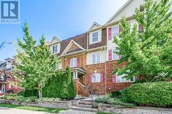 2 - 622 SHORELINE DRIVE  Mississauga, ON L5B 0B8