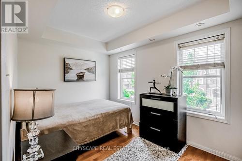 2 - 622 Shoreline Drive, Mississauga, ON - Indoor Photo Showing Bedroom