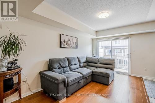 2 - 622 Shoreline Drive, Mississauga, ON - Indoor Photo Showing Living Room